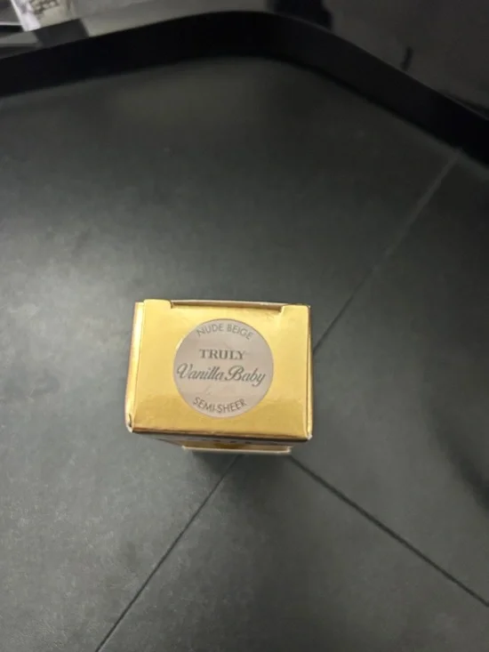 Truly Hydrating Lip Gloss - Semi Sheer Vanilla Baby - Picture 2 of 2